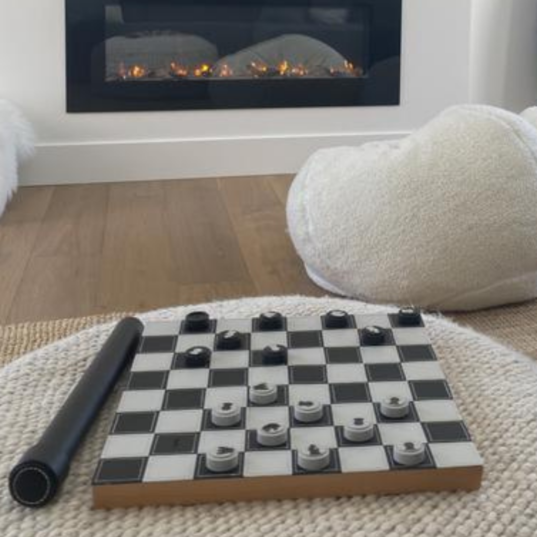 Rolz Chess Set That Rolls Into a Tube | Umbra