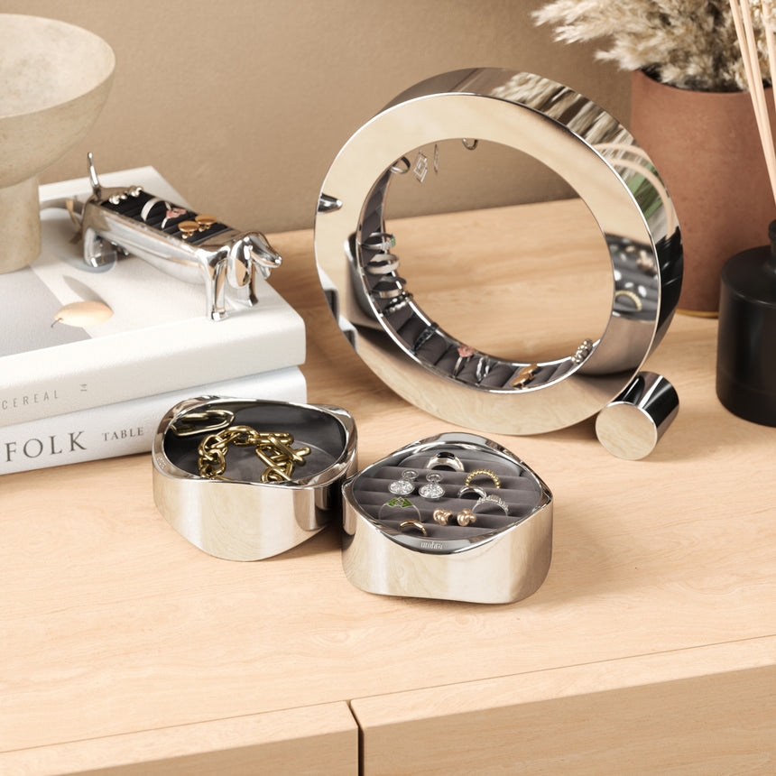 Jewelry Boxes | color: Chrome