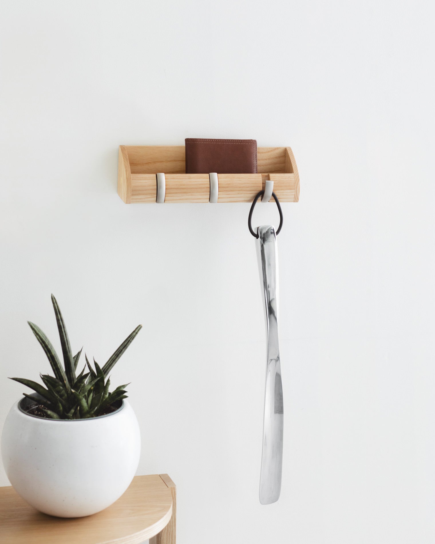 Slip Long Handle Shoe Horn | Ease On Your Shoes with Umbra