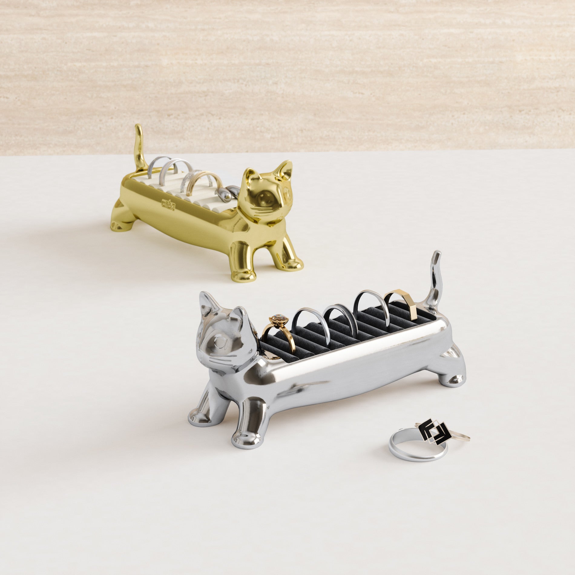 Ali Cat Ring Holder | Cast Metal Cat | Umbra