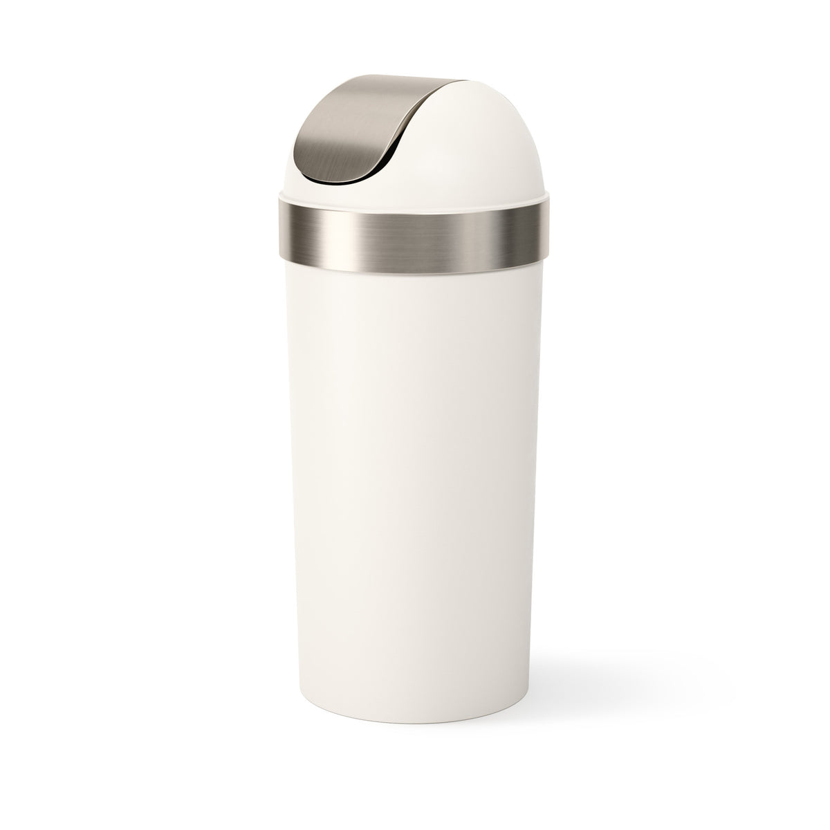 Venti Trash Can - Large, Easy-to-Use Garbage Can | Umbra
