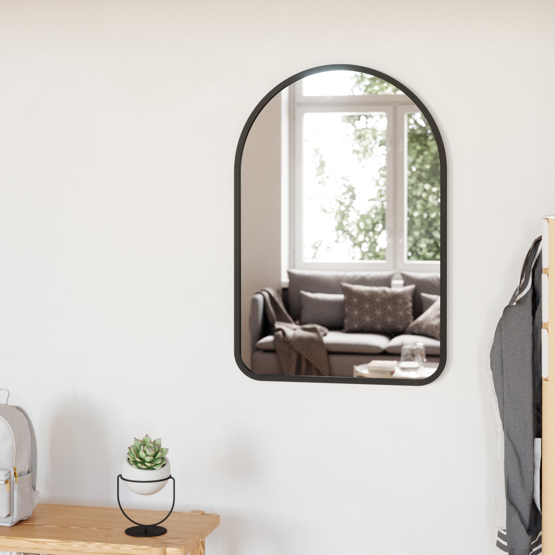 Amazon.com: Umbra Hub Oval Wall Mirror with Rubber Frame