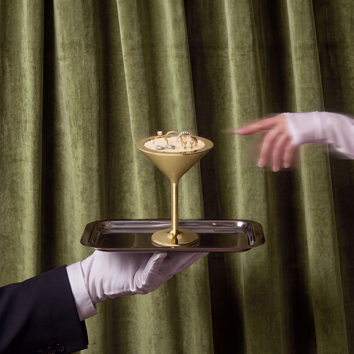 Tini Martini Ring Holder