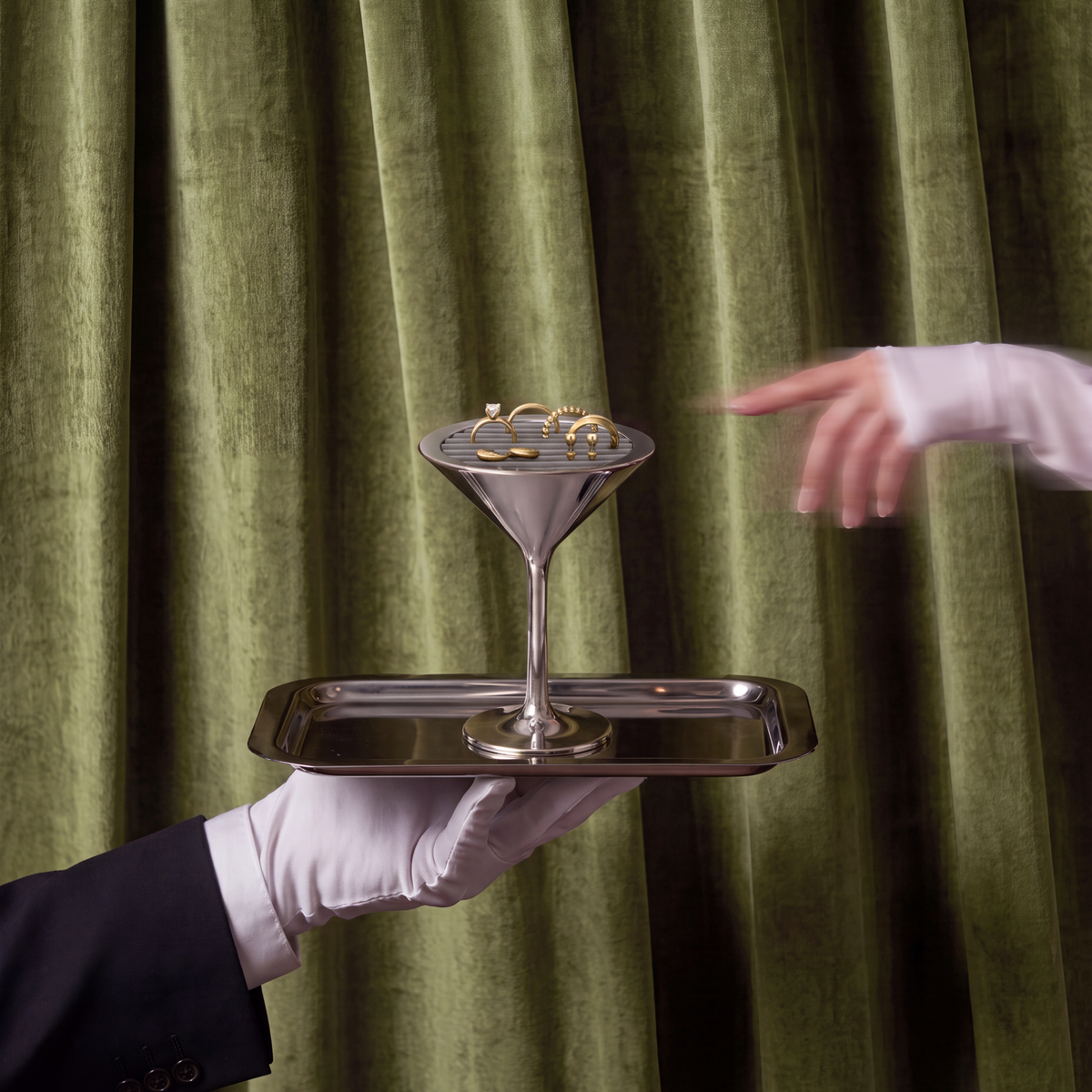 Tini Martini Ring Holder
